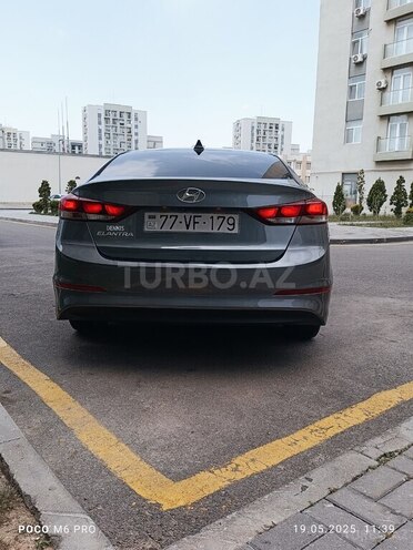 Hyundai Elantra 2018, 165,762 km - 2.0 l - Bakı