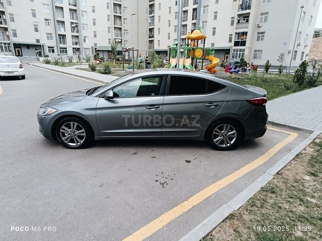 Hyundai Elantra 2018, 165,762 km - 2.0 l - Bakı
