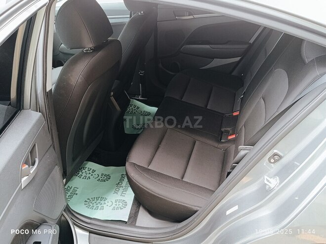 Hyundai Elantra 2018, 165,762 km - 2.0 l - Bakı