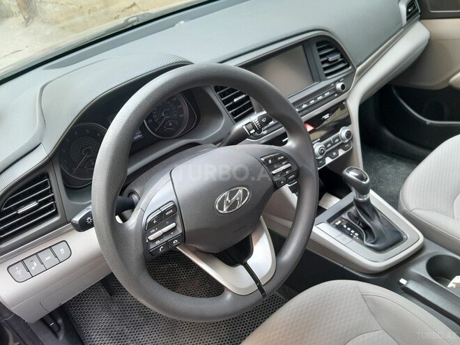 Hyundai Elantra 2019, 150,000 km - 2.0 l - Bakı