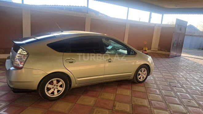 Toyota Prius 2006, 234,561 km - 1.5 л - Naftalan