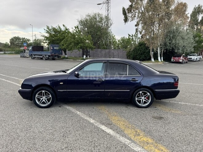 Mercedes E 230 1997, 351,000 km - 2.3 l - Sumqayıt
