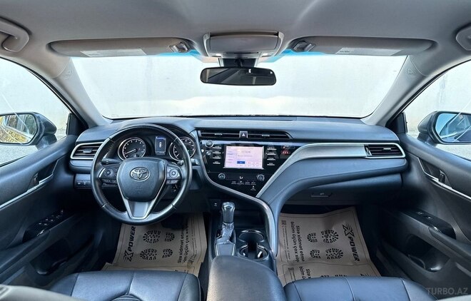 Toyota Camry 2018, 130,800 km - 2.5 l - Bakı