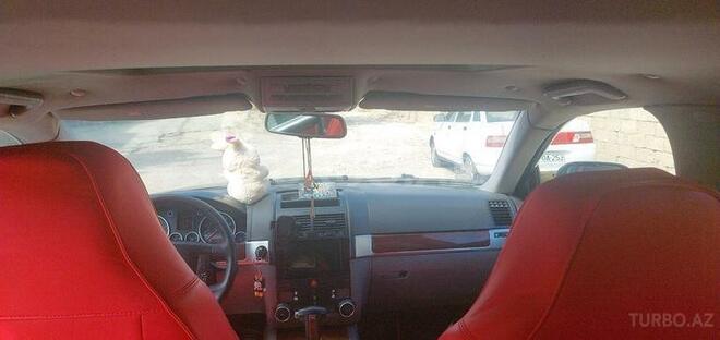 Volkswagen Touareg 2005, 350,000 km - 4.2 л - Bakı