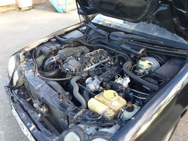 Mercedes E 220 d 2000, 500,000 km - 2.2 l - Quba