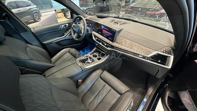 BMW X7-12