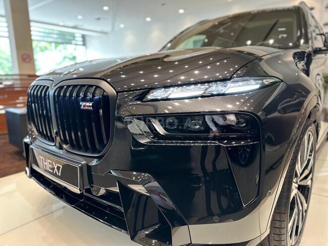 BMW X7-6