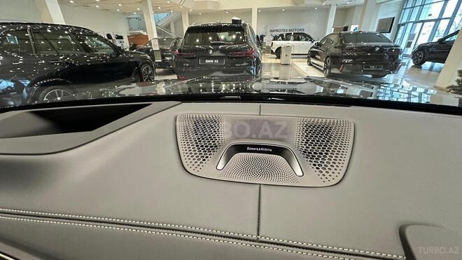 BMW X7-19