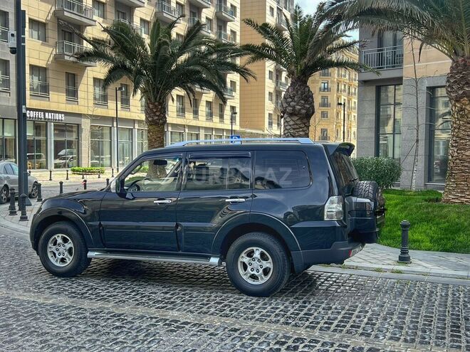 Mitsubishi Pajero 2007, 272,600 km - 3.0 l - Bakı