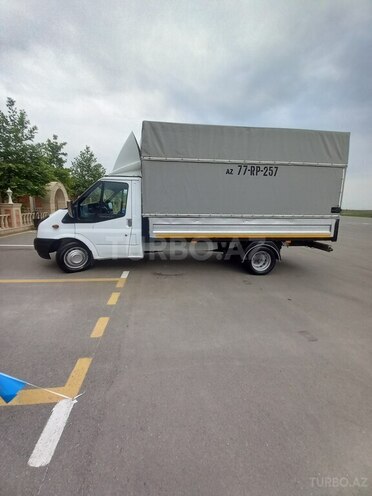 Ford Transit-3