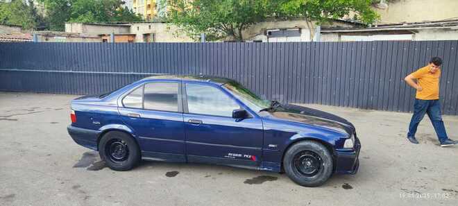 BMW 320 1994, 300,000 km - 2.0 l - Bakı