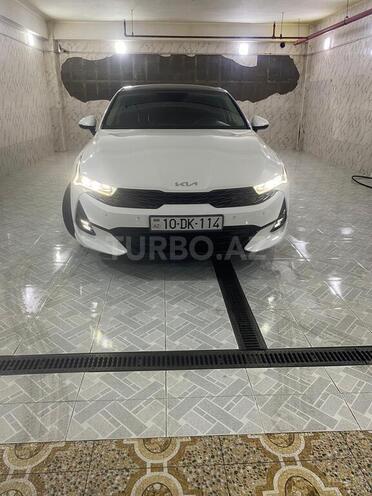 Kia K5-1