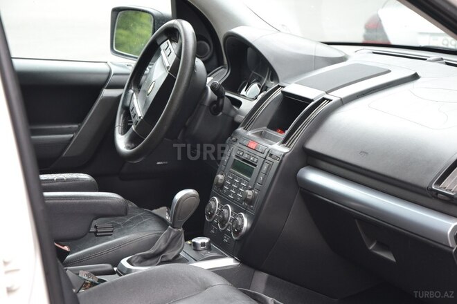 Land Rover Freelander 2007, 268,000 km - 3.2 l - Mingəçevir
