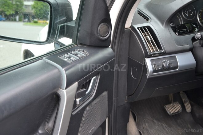 Land Rover Freelander 2007, 268,000 km - 3.2 l - Mingəçevir