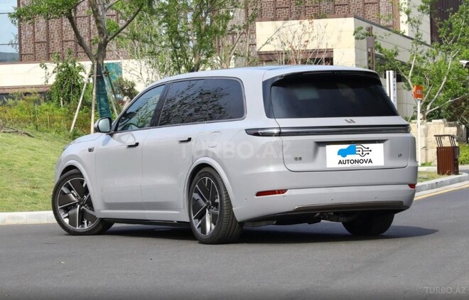 Li Auto L9 2025, 0 km - 1.5 l - Bakı