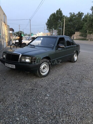 Mercedes 190 1986, 886,666 km - 2.0 l - Bərdə