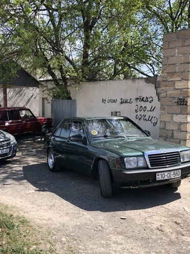Mercedes 190 1986, 886,666 km - 2.0 l - Bərdə