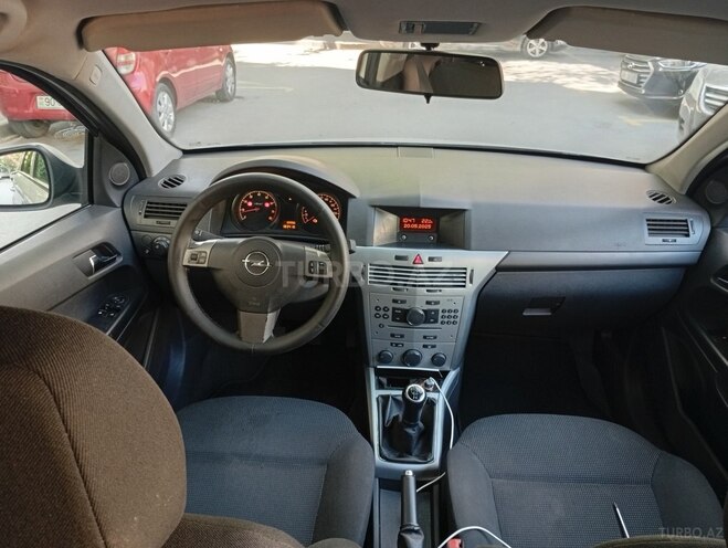 Opel Astra 2009, 183,000 km - 1.4 l - Bakı