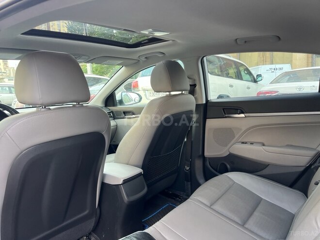 Hyundai Elantra 2019, 225,000 km - 2.0 l - Bakı