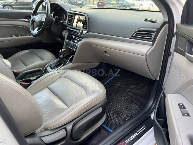 Hyundai Elantra 2019, 225,000 km - 2.0 l - Bakı