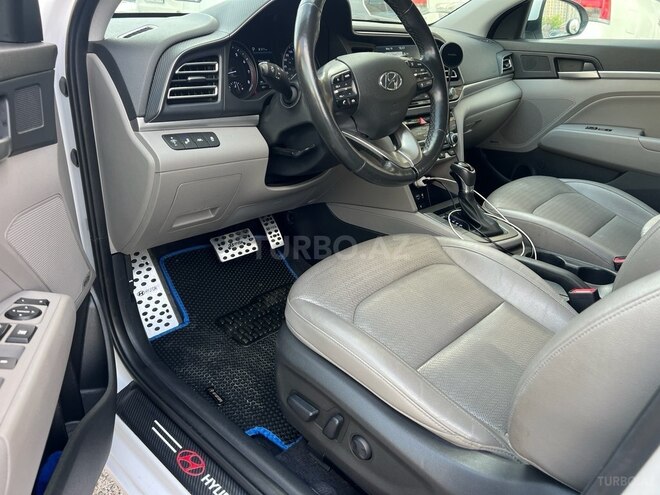 Hyundai Elantra 2019, 225,000 km - 2.0 l - Bakı