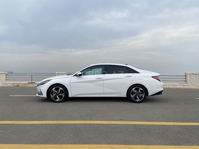 Hyundai Elantra 2023, 24,140 km - 1.6 l - Bakı