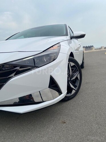 Hyundai Elantra 2023, 24,140 km - 1.6 l - Bakı