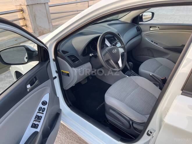 Hyundai Accent 2015, 123,000 km - 1.6 l - Bakı