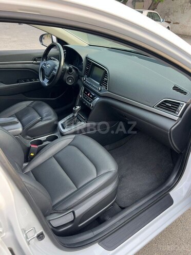 Hyundai Avante 2016, 186,800 km - 1.6 л - Bakı