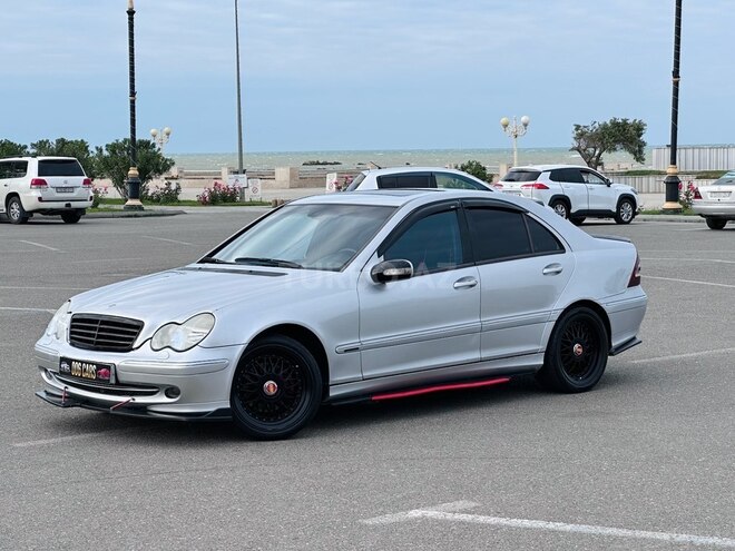 Mercedes C 200 2002, 216,000 km - 2.0 l - Sumqayıt