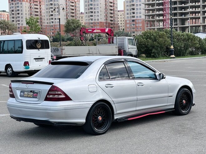 Mercedes C 200 2002, 216,000 km - 2.0 l - Sumqayıt
