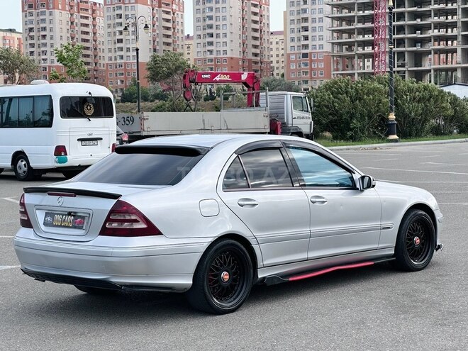 Mercedes C 200 2002, 216,000 km - 2.0 l - Sumqayıt