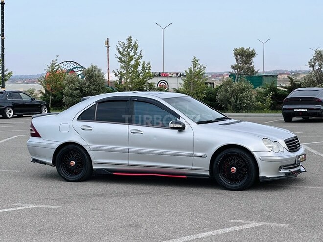 Mercedes C 200 2002, 216,000 km - 2.0 l - Sumqayıt