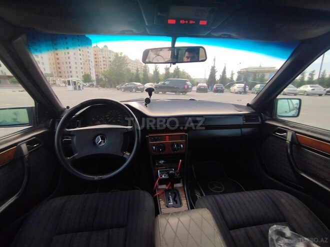 Mercedes E 200 1993, 333,222 km - 2.0 l - Bakı