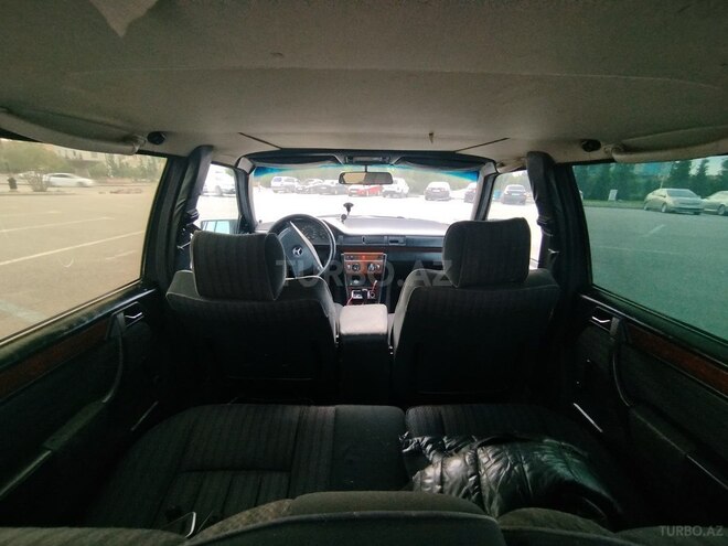 Mercedes E 200 1993, 333,222 km - 2.0 l - Bakı