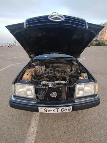 Mercedes E 200 1993, 333,222 km - 2.0 l - Bakı