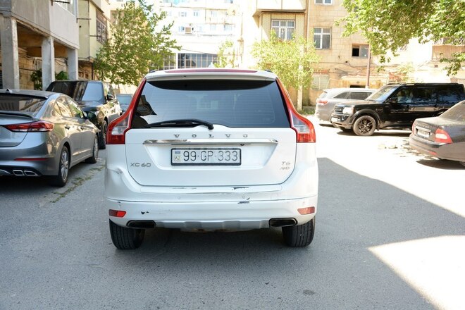 Volvo XC60 2014, 128,000 km - 3.0 l - Bakı