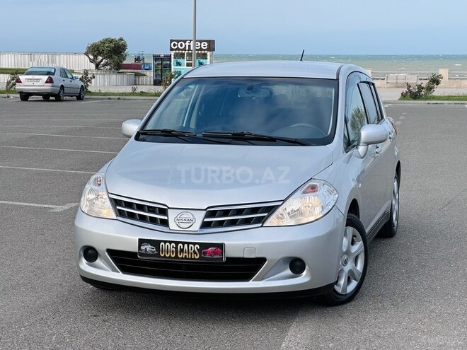 Nissan Tiida-1