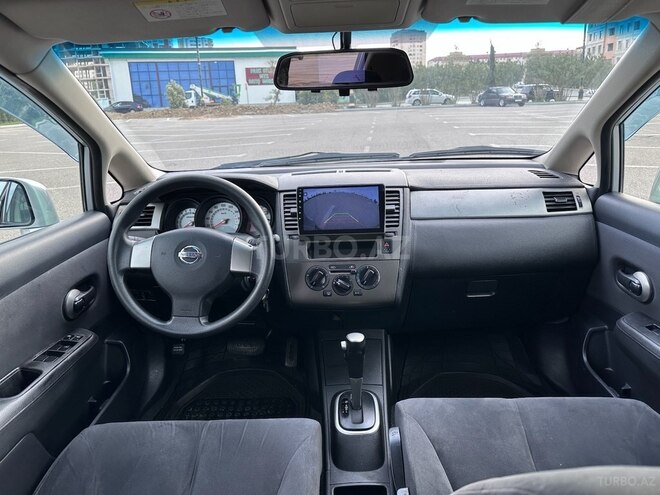 Nissan Tiida-10