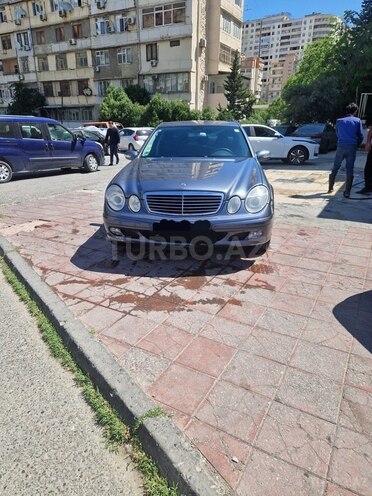 Mercedes E 220 d 2005, 306,000 km - 2.2 л - Bakı
