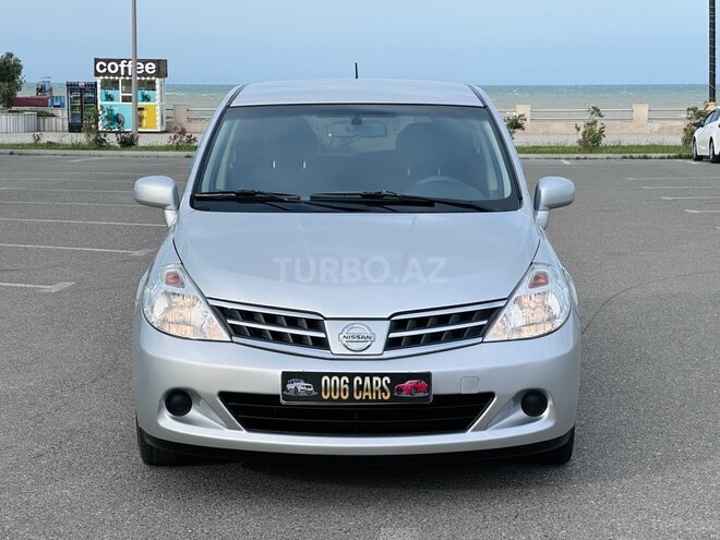 Nissan Tiida-27