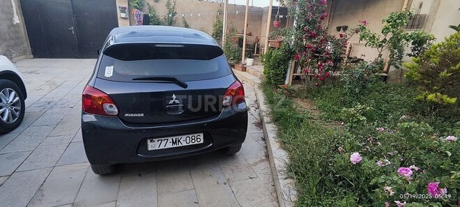 Mitsubishi Mirage-2