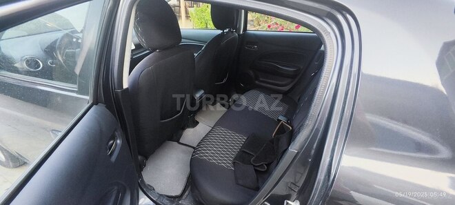 Mitsubishi Mirage-6