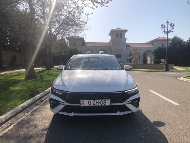 Hyundai Elantra 2024, 18,000 km - 1.5 l - Bakı