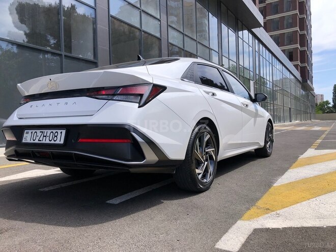 Hyundai Elantra 2024, 18,000 km - 1.5 l - Bakı
