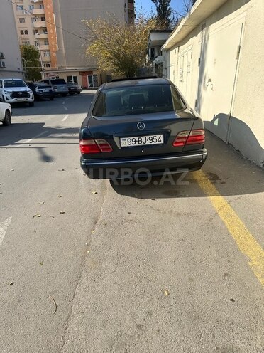 Mercedes E 240 1999, 358,000 km - 2.4 л - Bakı