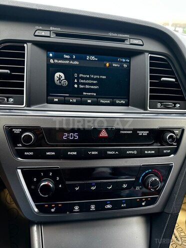 Hyundai Sonata-10