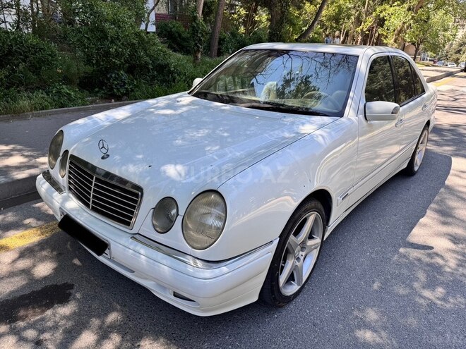 Mercedes E 240 1998, 289,000 km - 2.4 l - Bakı