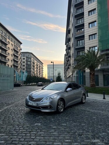 Hyundai Grandeur 2015, 240,000 km - 2.2 l - Bakı