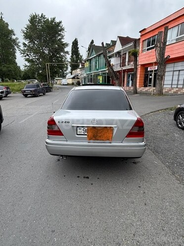 Mercedes C 220 1995, 334,000 km - 2.2 l - Qəbələ